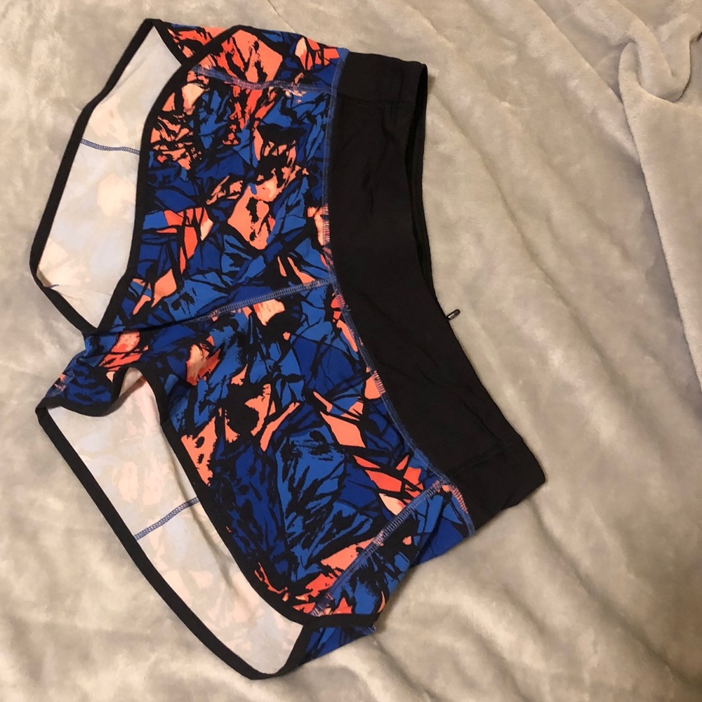 Lululemon Speed Shorts Size 6